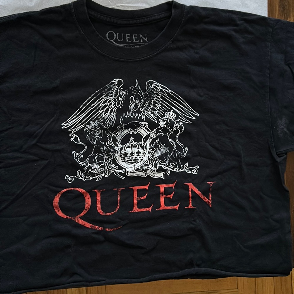 Black Queen Logo Short Sleeve Tee